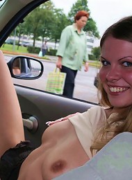 Teen whore shows pussy in her car at the parking